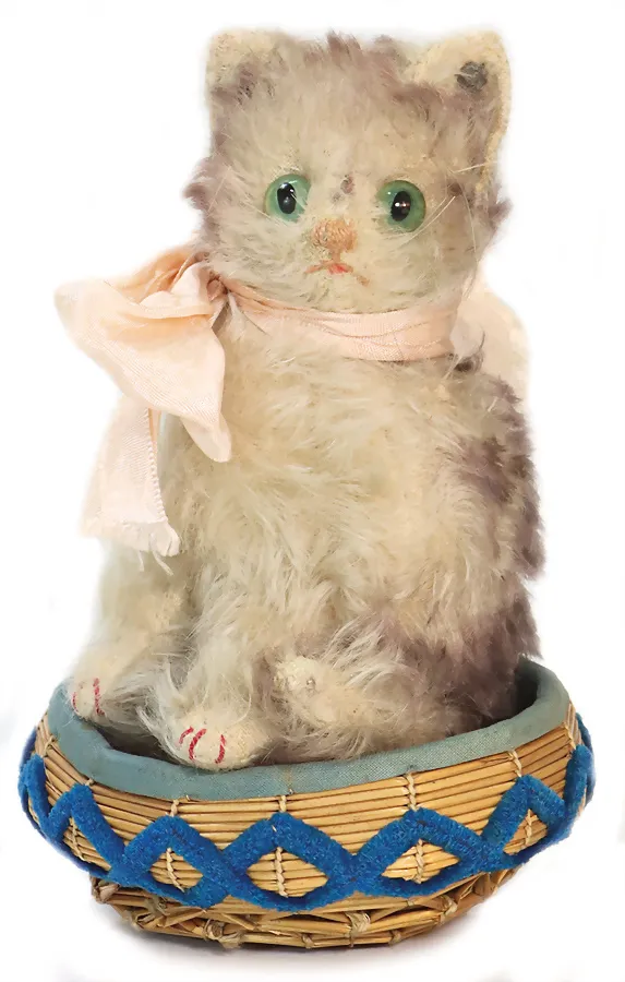 STEIFF – Fluffy, sterk gevlamde zittende kat