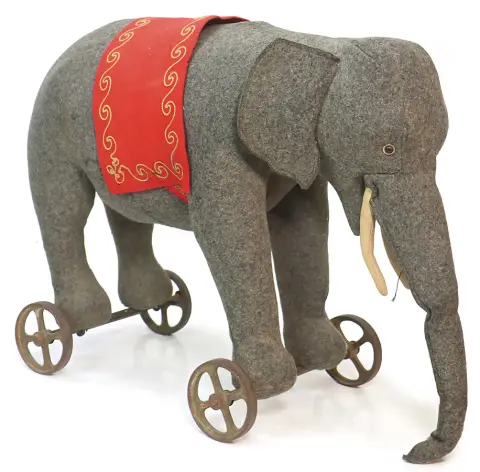 STEIFF – éléphant en feutre