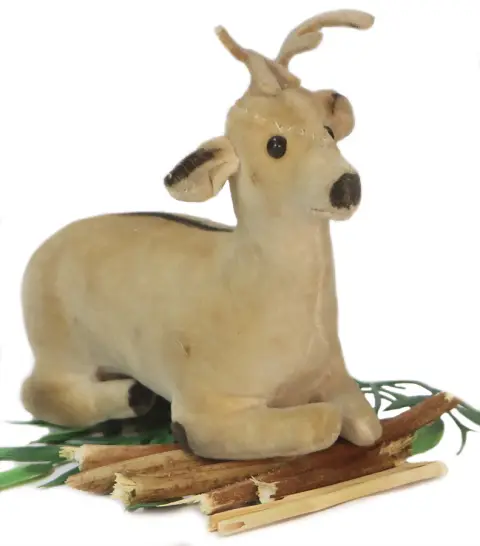 STEIFF – fijn liggend fluwelen hert