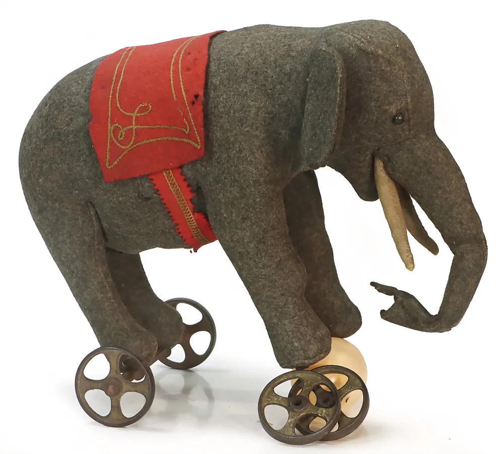 STEIFF – Éléphant en feutre