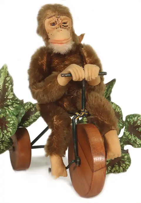Steiff – Velo Peter sur tricycle