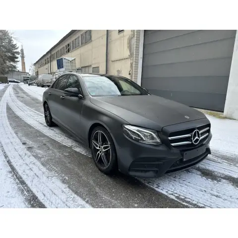 Mercedes Benz E 220d (embargado)