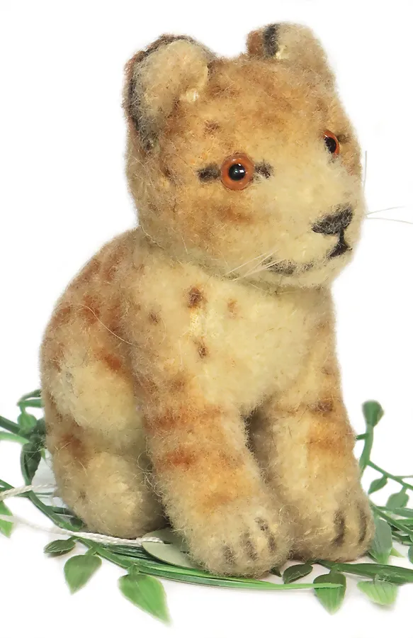 Steiff – lionceau en peluche de laine