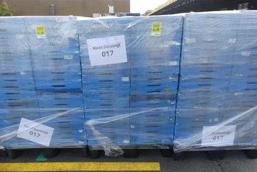 2 palés de cajas plegables, azules