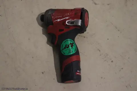 Avvitatore a impulsi a batteria Milwaukee M12 FID 2
