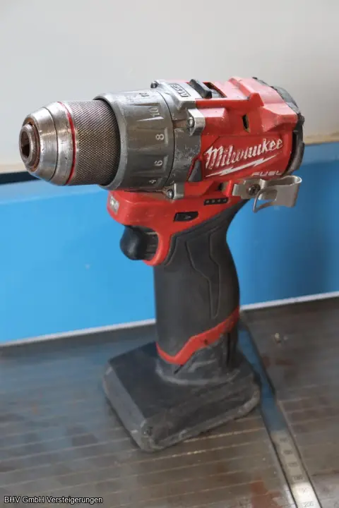 Avvitatore trapano a batteria Milwaukee M12 FDD2
