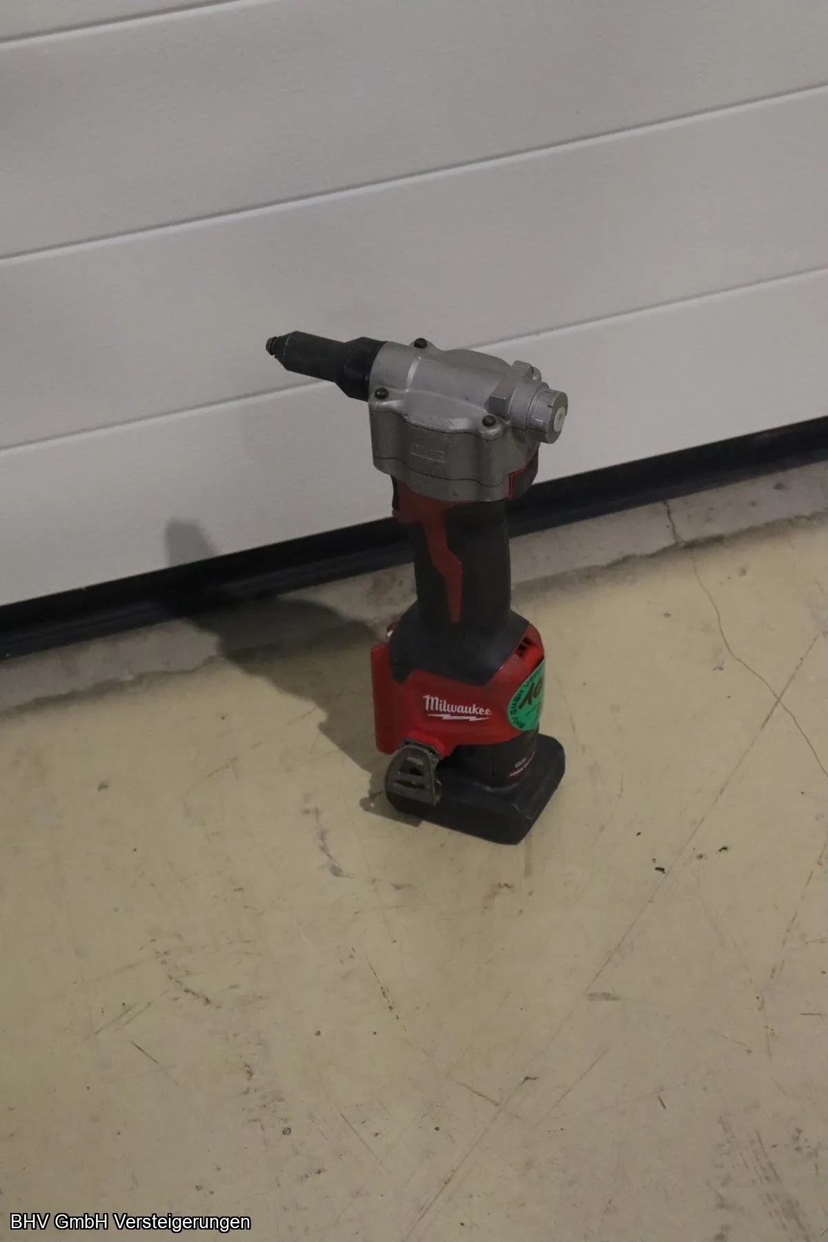 Akülü perçinleme aleti Milwaukee M12 BPRT
