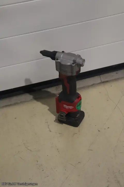 Akülü perçinleme aleti Milwaukee M12 BPRT