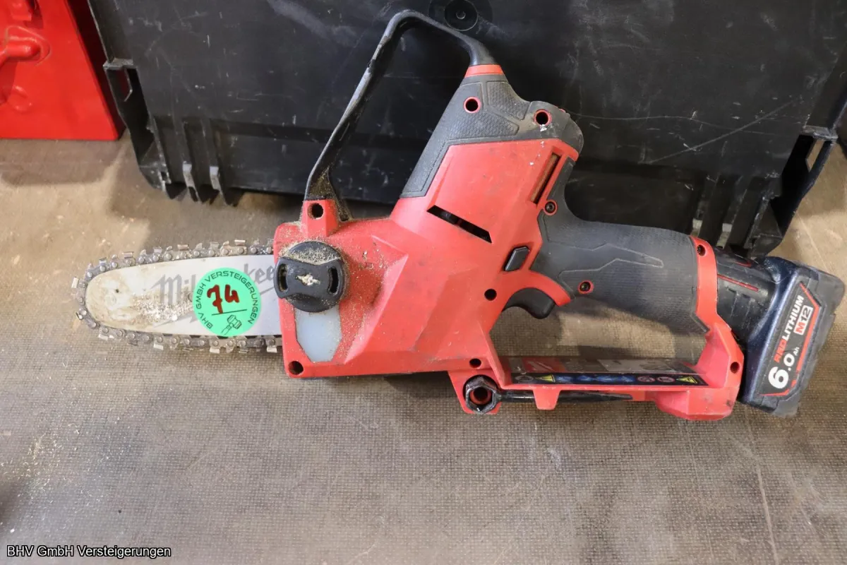 Akülü dal testeresi Milwaukee M12 FHS