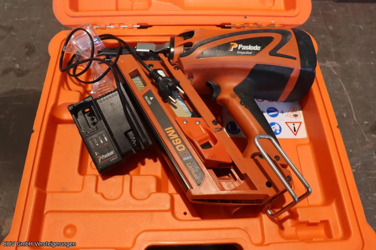 Chiodatrice a batteria (in valigetta) Paslode IM90ci Lithium