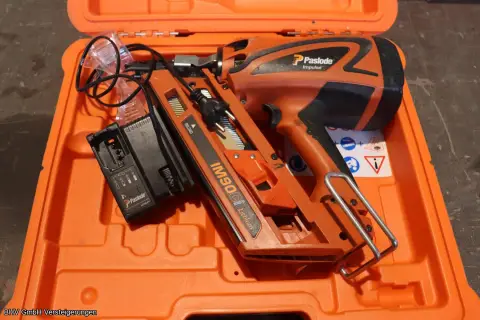 Акумуляторний цвяхозабивний пістолет (у кейсі) Paslode IM90ci Lithium