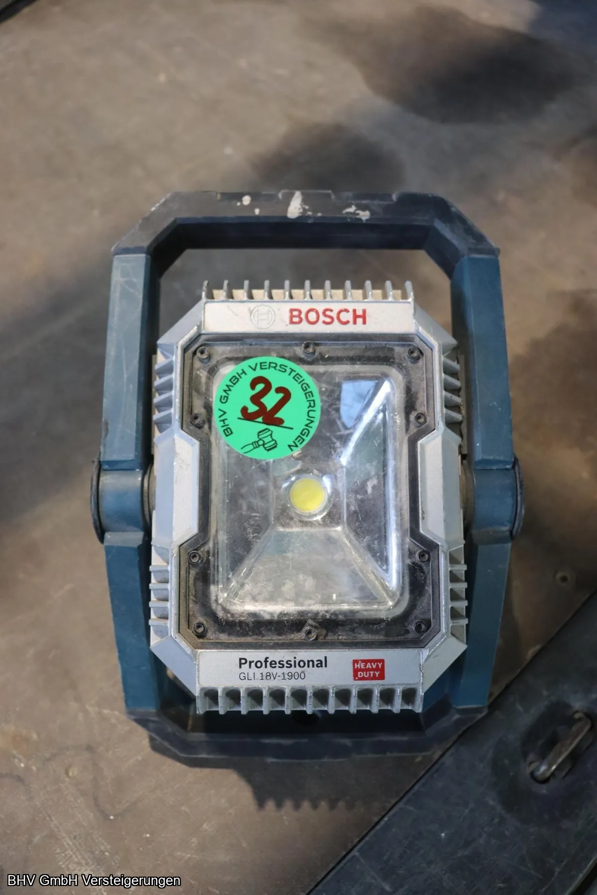 Bosch akumulatorski LED reflektor (plavi) GLI 18V-1900 Professional