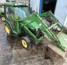 Mezőgazdasági traktor John Deere 4310