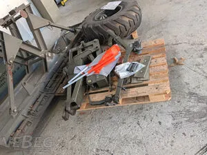 Équipement complémentaire pour chariot de manutention Steinbock 2,5 t, composé de :