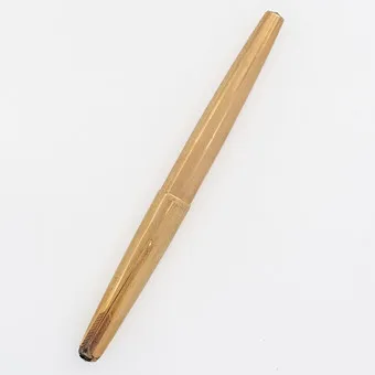 Stylo plume Parker 61, série « Cloud », plume or 14 carats, largeur de trait fine