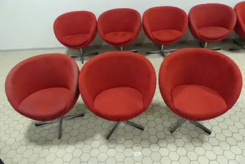 3x Fora Form - Spherical armchairs