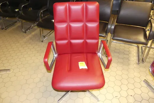 Walter Knoll - सम्मेलन कुर्सी, लाल