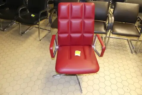 Walter Knoll - Konferenssituoli, punainen