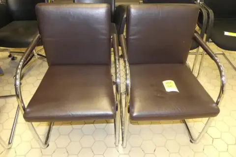 2 قطع Vitra. - كراسي كونسول