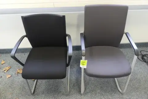 2x Freischwinger szék Rohde & Grahl/Steelcase