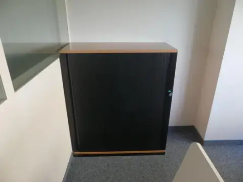 Steelcase - sivukaappi