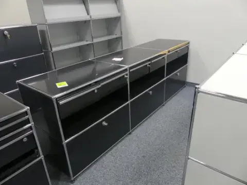 USM Haller - sivupöytä, musta