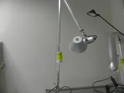 Artemide - Pöytävalaisin