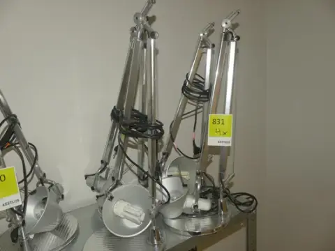 4件Artemide台灯
