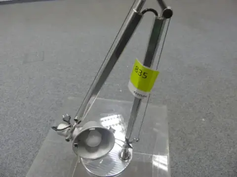 Artemide - 台灯