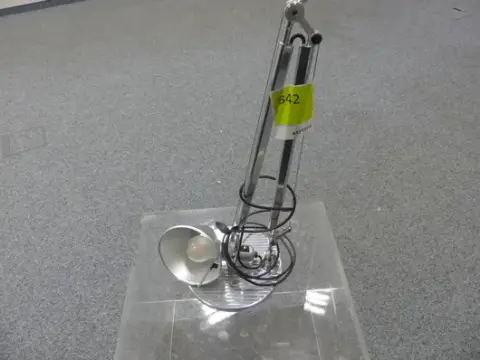 Artemide - 台灯