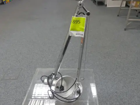 Artemide - 台灯