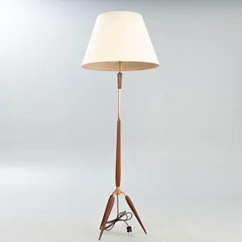 Fog & Mørup，柚木和铜落地灯，丹麦，1960年代。