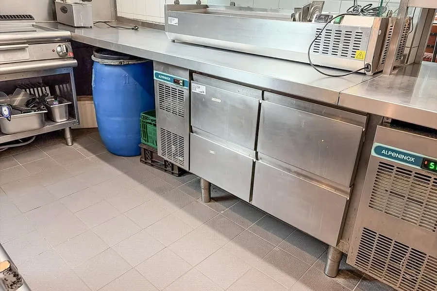 Hladni stol od nehrđajućeg čelika Alpeninox