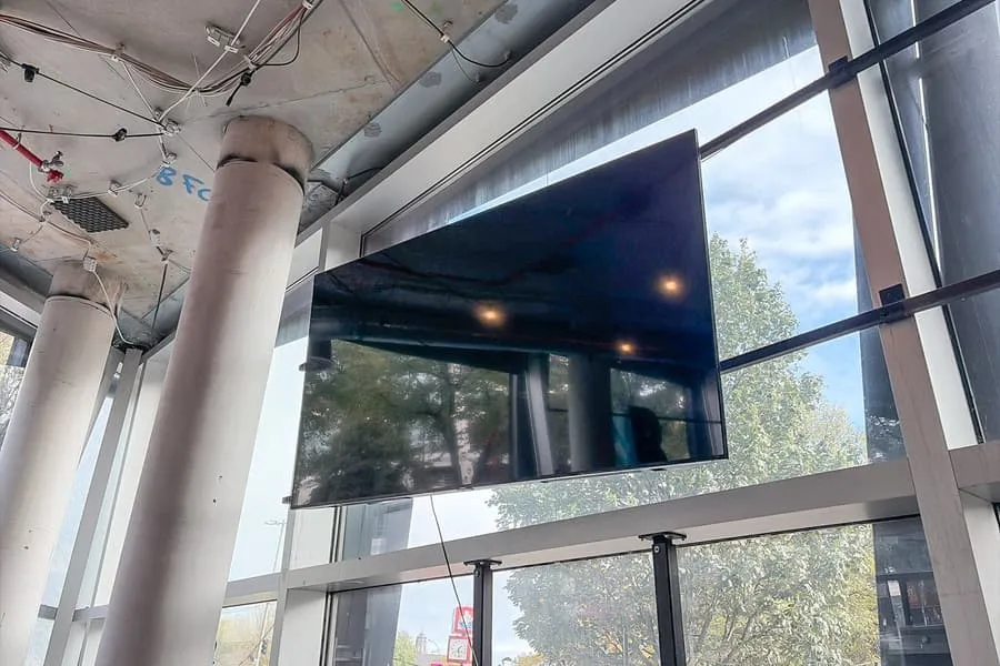 РК-телевізор Samsung, 70"