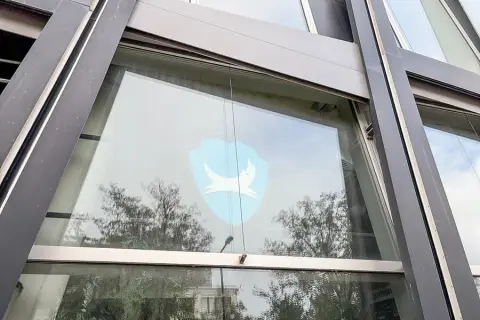 Insegna pubblicitaria "Stemma BREWDOG"