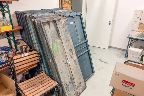 折叠桌一批