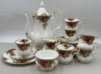 Servizio da caffè "Royal Albert" Old country roses completo per 6 persone, tazze piccole, 21 pezzi