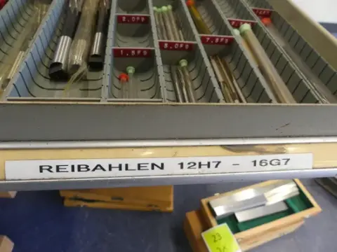 Komplet razvrtača