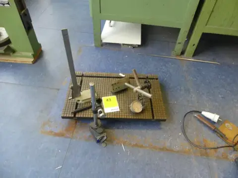 Set di strumenti di misura con piastra raster