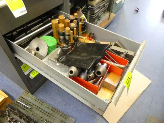 Lot d'accessoires de machines-outils et d'outils de fraisage