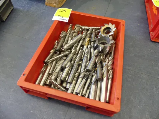 Lot d'outils de fraisage