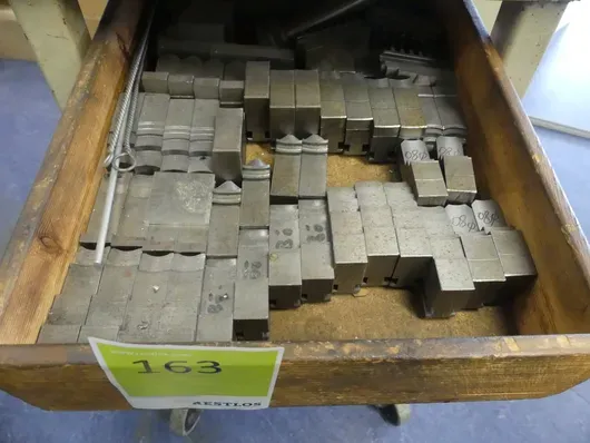 Lot d'inserts de matrices d'estampage