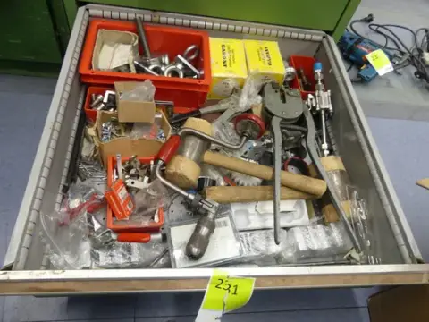 Lotto utensili manuali e accessori officina