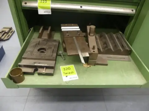 Değiştirilebilir çeneler, sıkma ve frezeleme altlıkları, mengene seti