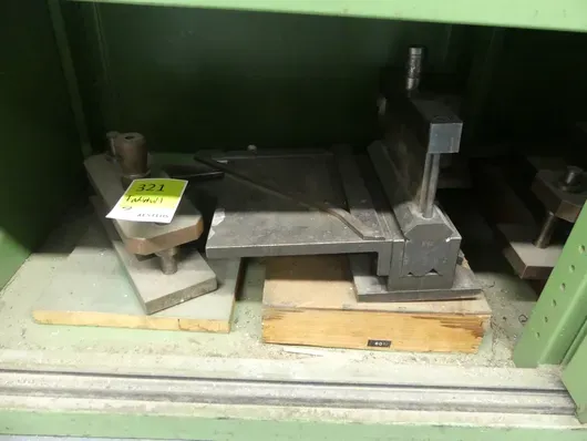 Hevelschaar, stansgereedschap