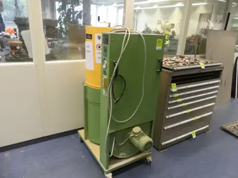 ULMIA AG3 Absauganlage