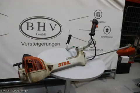 Bensindrevet buskrysser Stihl