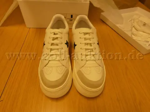 1 जोड़ी Dior स्नीकर्स, साइज़ 39