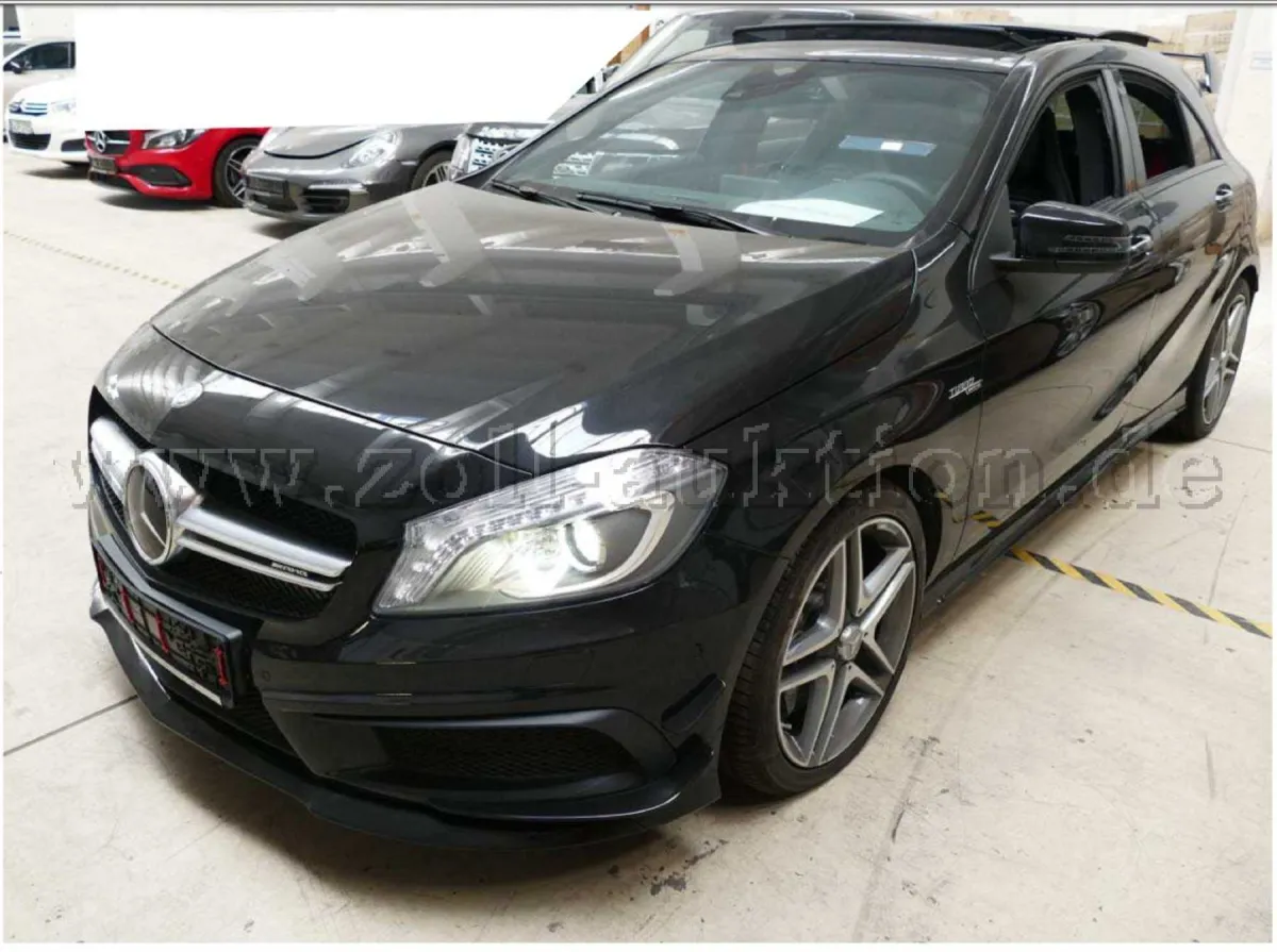 1 Mercedes-Benz A-Klasse A 45 AMG 4Matic