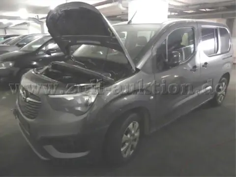 1 Opel Combo Life 1.5 Diesel Edition - इंजन खराबी